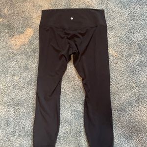 only been worn 1 time. good as new!!